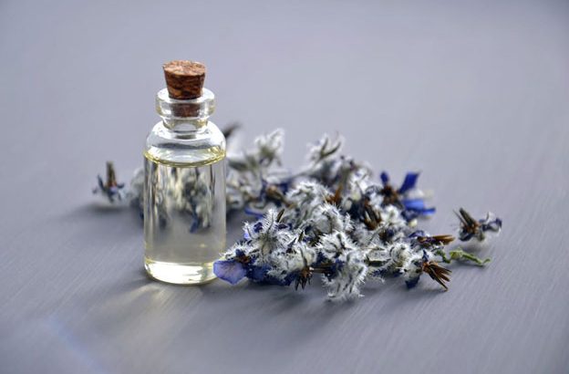 Essential Oils Safe To Use Around Eyes